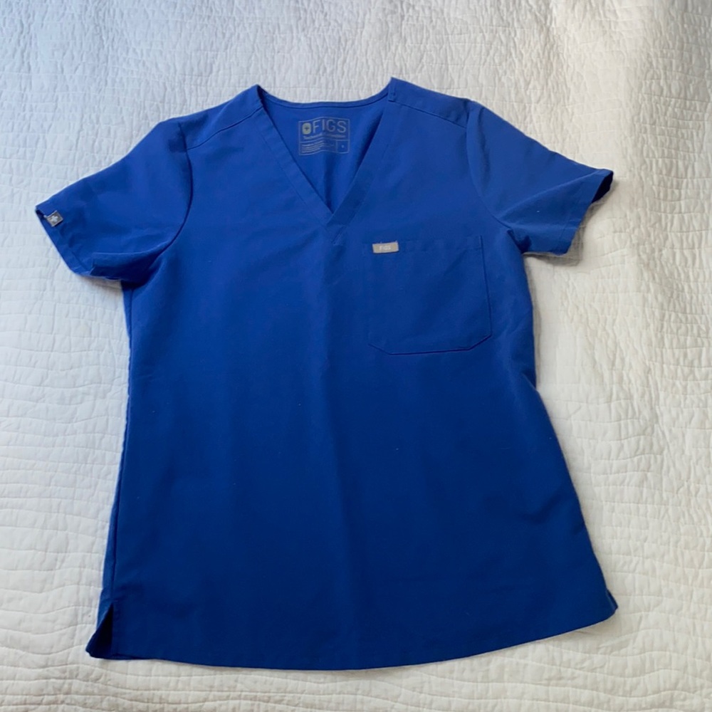 Figs winning blue scrub top